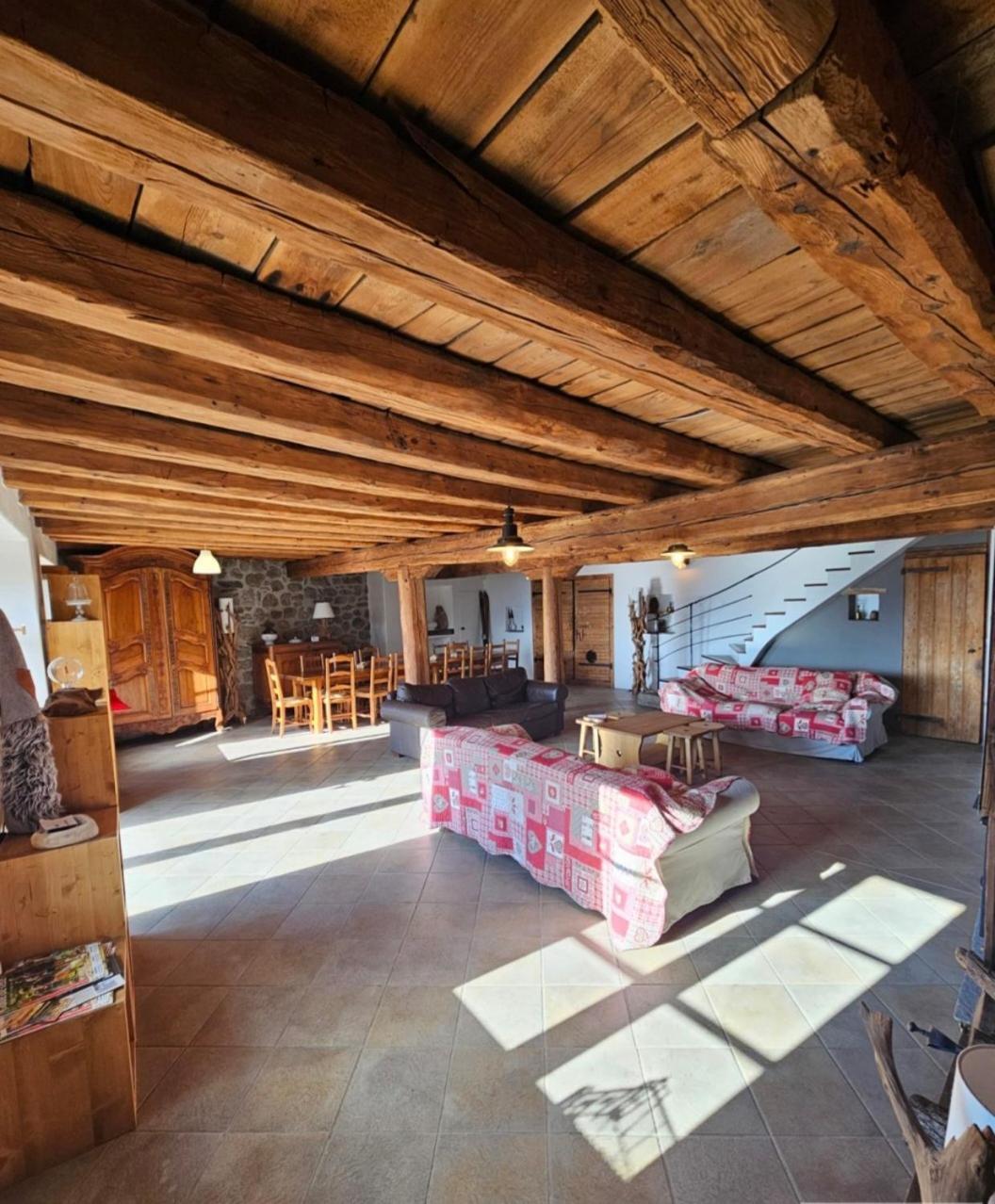 Lerefugedetiti Villa Buissard ภายนอก รูปภาพ